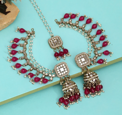 Maang Tikka: A Complete Guide to This Timeless Indian Accessory