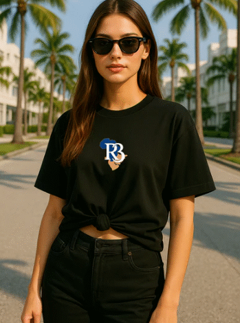 Oversized T-Shirt Trends: How to Rock This Comfort-Focused Fashion Statement
