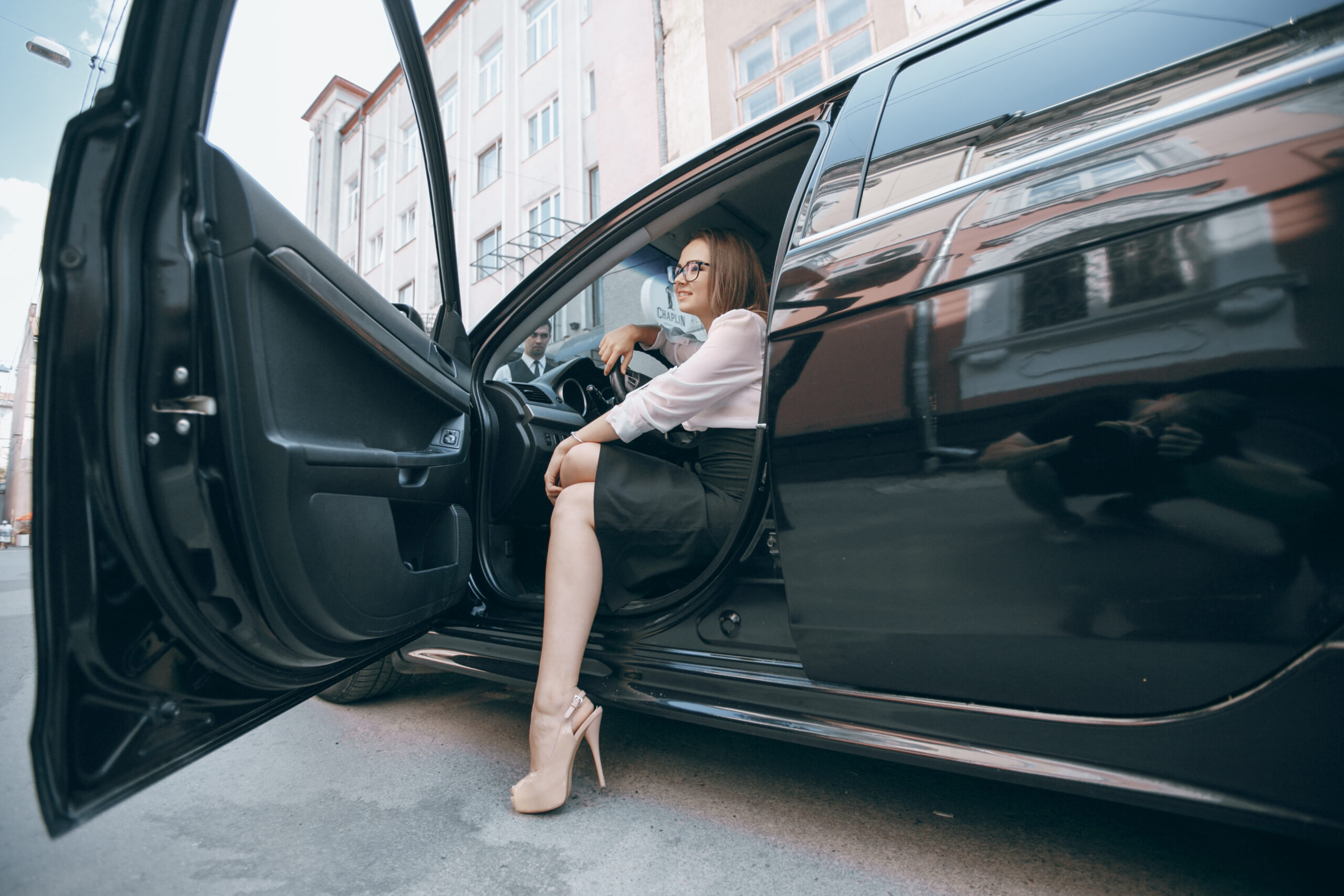Toronto Airport Chauffeur Luxury, Comfort, and Reliability in Every Ride